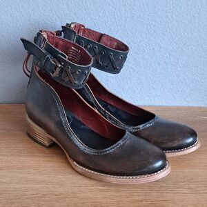 Freebird By Steven Moana Women’s 9 Distressed Brown Leather Low Stacked Heels